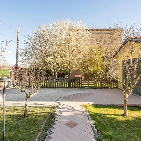 Rum i privatbostad Privata Vicino A Venezia In Aperta Campagna